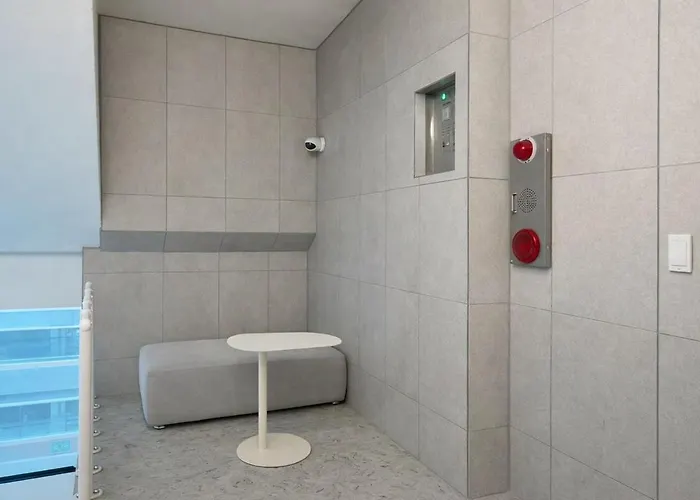 Hausda Private Bathroom Two-queen-beds Picture Window * Seoul