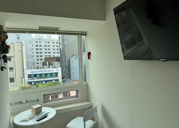 Hausda Private Bathroom Two-queen-beds Picture Window Seoul