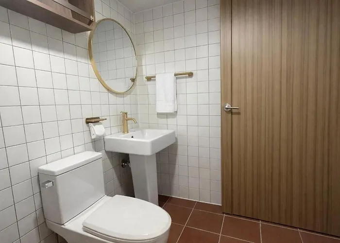 Hausda Private Bathroom Two-queen-beds Picture Window