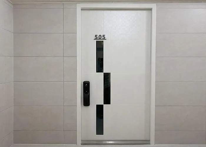 Gasthof Hausda Private Bathroom Two-queen-beds Picture Window Seoul