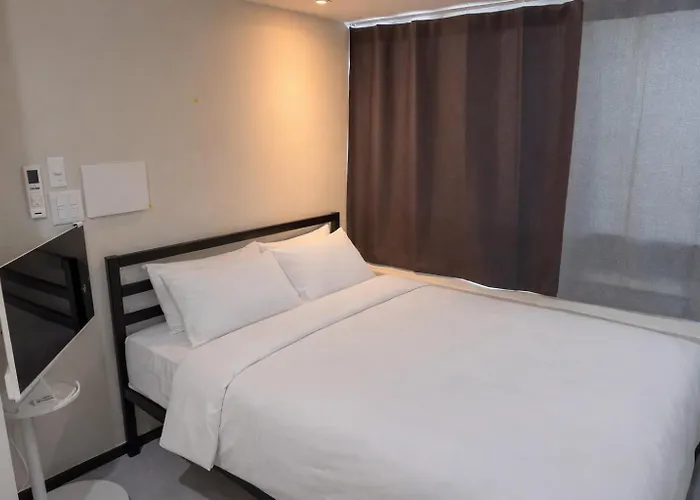 Hausda Private Bathroom Two-queen-beds Picture Window *