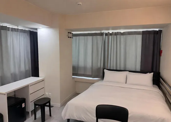 Hausda Private Bathroom Two-queen-beds Picture Window Гостевой дом Сеул