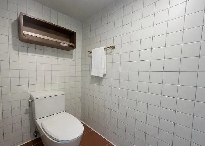 Hausda Private Bathroom Two-queen-beds Picture Window